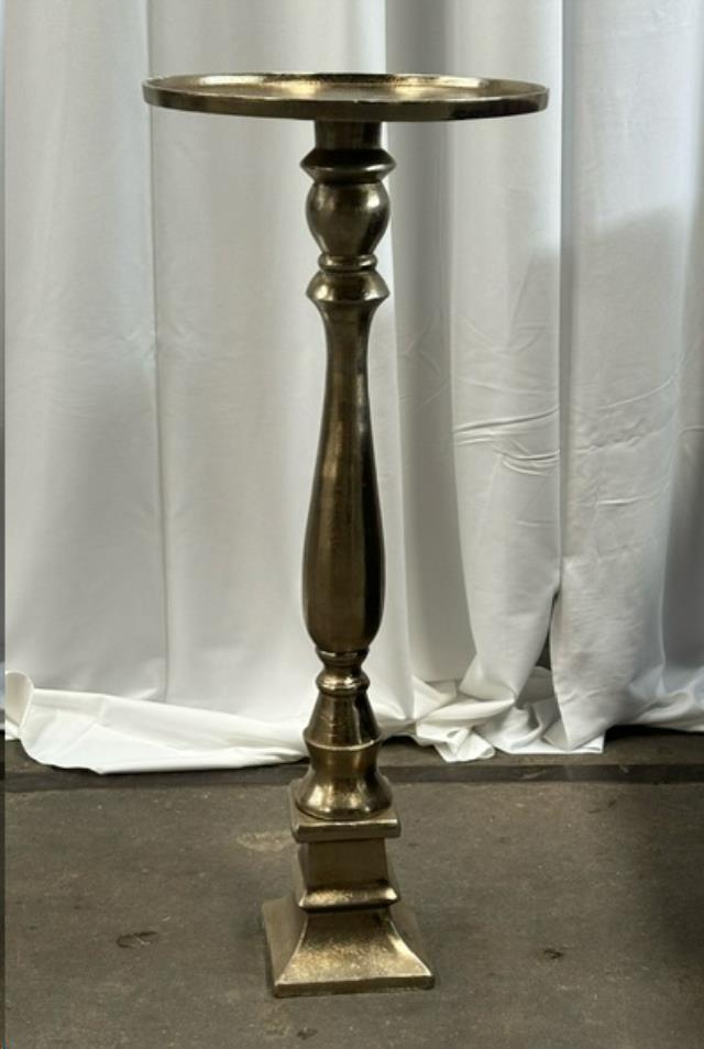 Where to find TABLE, GOLD ACCENT 31 H x 13 W in New Orleans